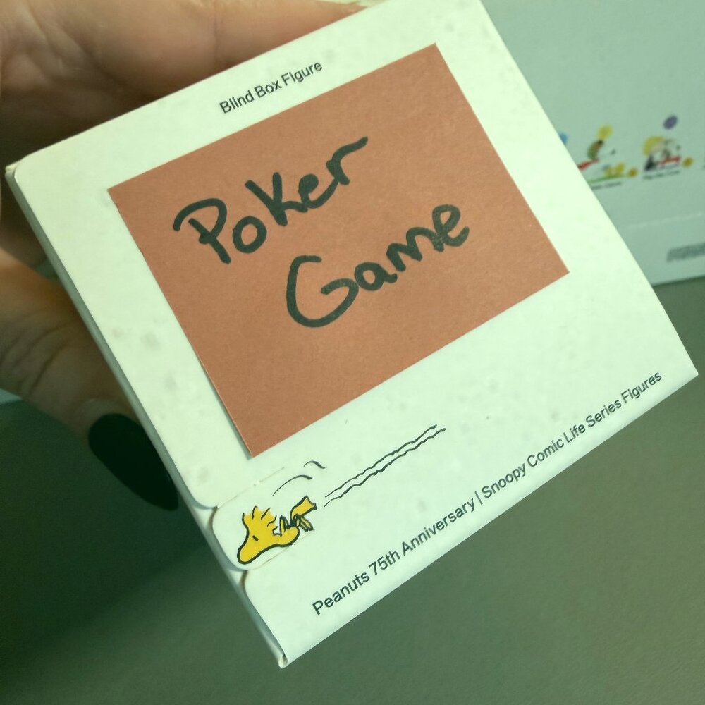 POP MART Peanuts 75th Anniversary Snoopy Comic Life Poker Game Figure NWT - Picture 5 of 13